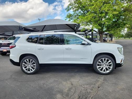2025 GMC Acadia Denali