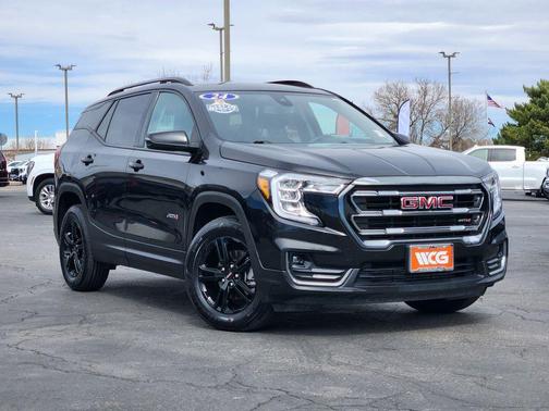 2024 GMC Terrain AWD AT4
