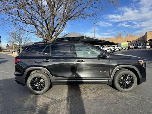 2024 GMC Terrain AWD AT4