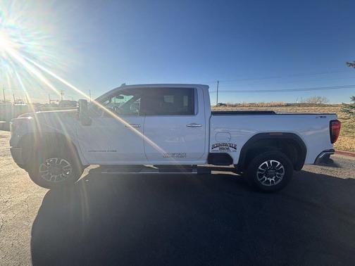 2022 GMC Sierra 2500 SLT