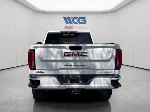 White 2020 GMC Sierra 2500 Denali