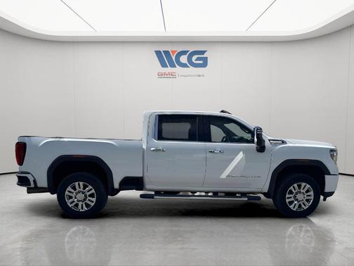 White 2020 GMC Sierra 2500 Denali