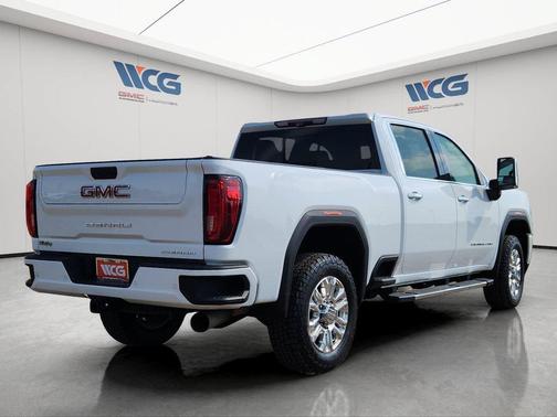 White 2020 GMC Sierra 2500 Denali