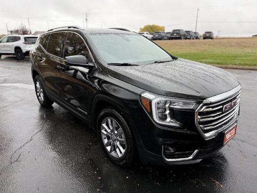 Black 2024 GMC Terrain SLT