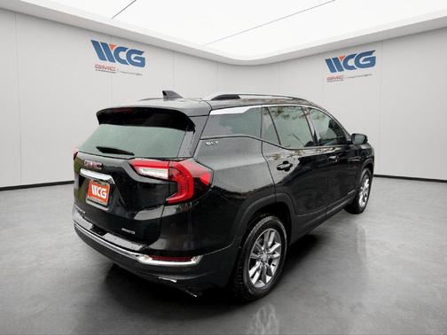 Black 2024 GMC Terrain SLT