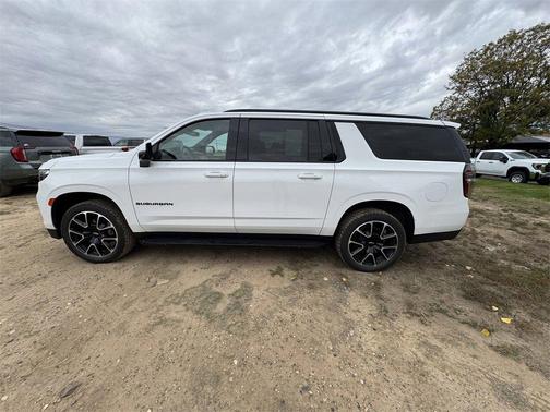2022 Chevrolet Suburban RST