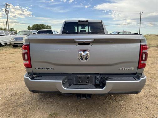 2021 RAM 3500 Laramie Crew Cab 4x4 8' Box
