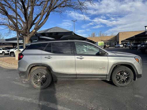2024 GMC Terrain AWD AT4