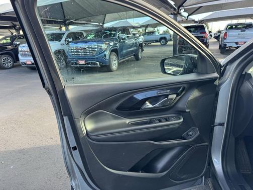 2024 GMC Terrain AWD AT4