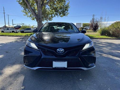 2024 Toyota Camry Hybrid SE
