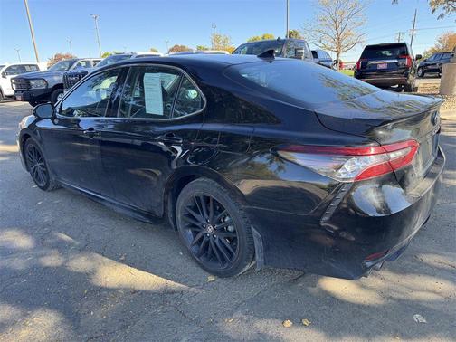 2024 Toyota Camry Hybrid SE