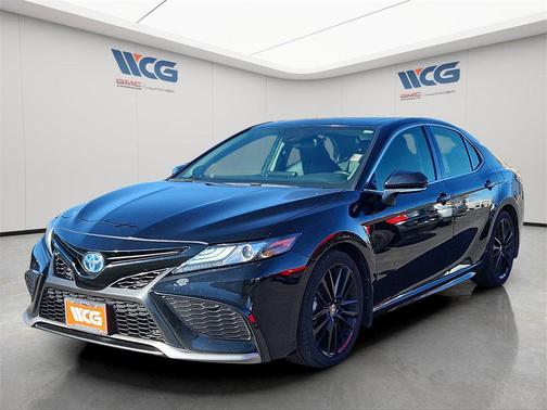 2024 Toyota Camry Hybrid SE