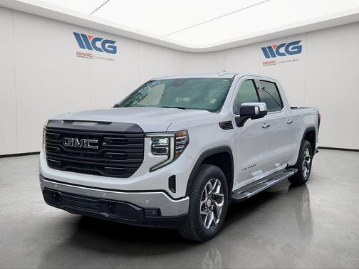 White 2024 GMC Sierra 1500 SLT