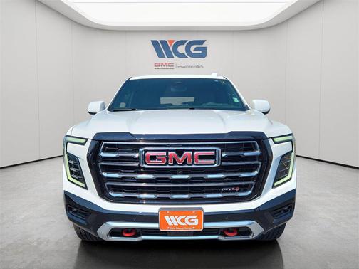 2025 GMC Yukon 4WD AT4