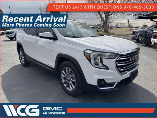 White 2022 GMC Terrain SLT