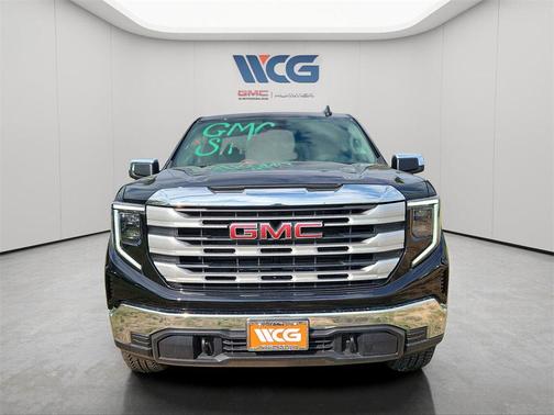 2025 GMC Sierra 1500 SLE