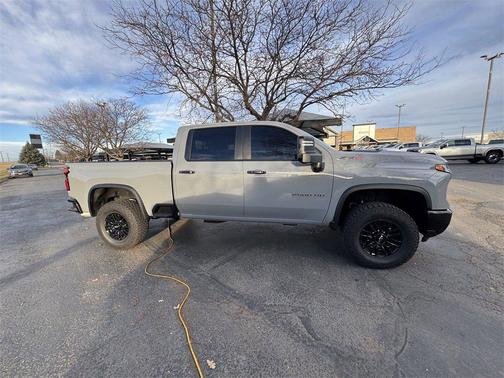 2025 Chevrolet Silverado 2500 4WD Crew Cab Standard Bed ZR2