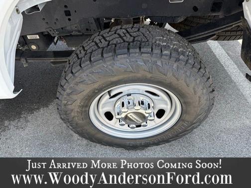 OXFORD WHITE 2024 Ford F-250 XL
