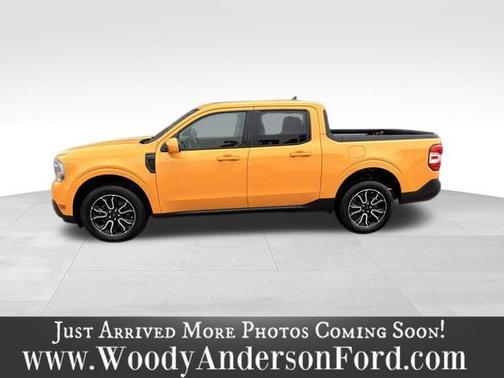 CYBER ORANGE METALLIC TC 2022 Ford Maverick LARIAT