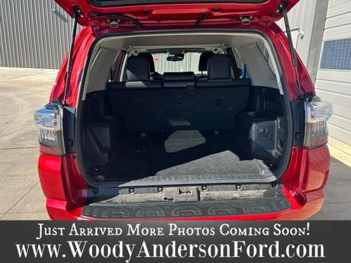 2022 Toyota 4Runner SR5 PREMIUM