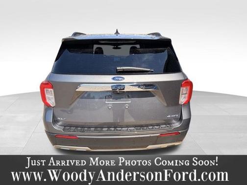 CARBONIZED GRAY METALLIC 2023 Ford Explorer XLT