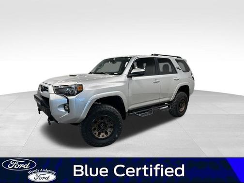 2022 Toyota 4Runner TRD OFF ROAD
