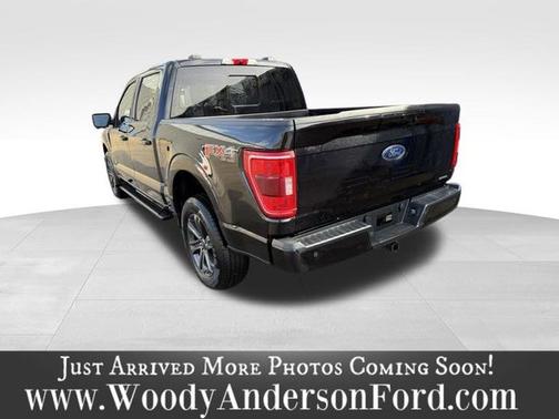 AGATE BLACK METALLIC 2022 Ford F-150 XLT