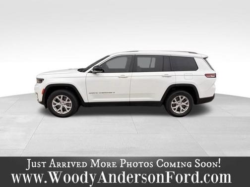 Bright White Clearcoat 2022 Jeep Grand Cherokee LIMITED