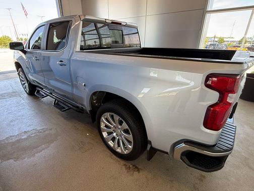 Silver Ice Metallic 2020 Chevrolet Silverado 1500 LT