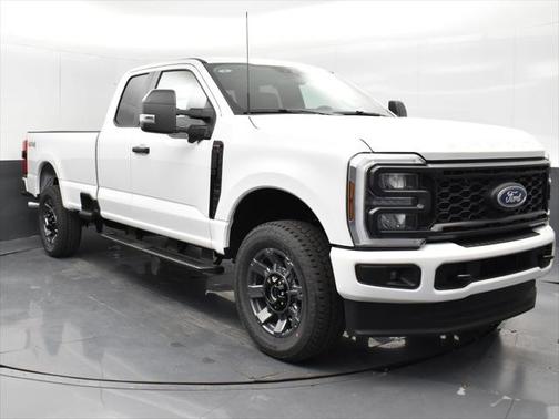 2025 Ford F-350 XLT