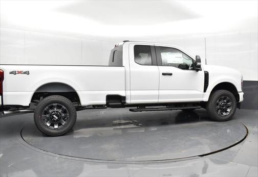 2025 Ford F-350 XLT