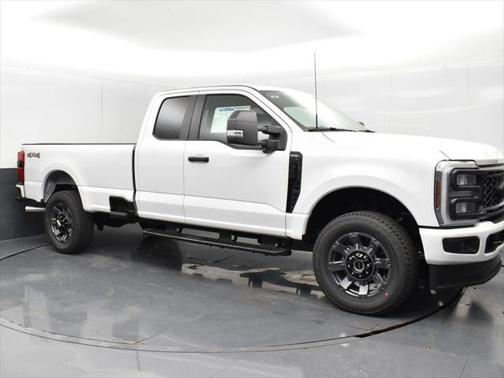 2025 Ford F-350 XLT