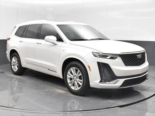 2022 Cadillac XT6 Luxury AWD