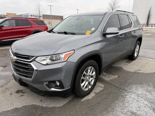 2021 Chevrolet Traverse LT Cloth