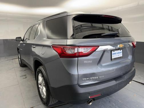 2021 Chevrolet Traverse LT Cloth