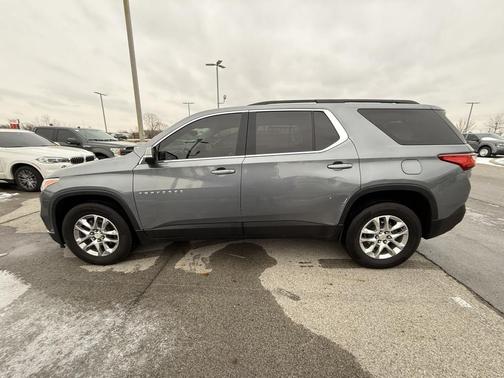 2021 Chevrolet Traverse LT Cloth