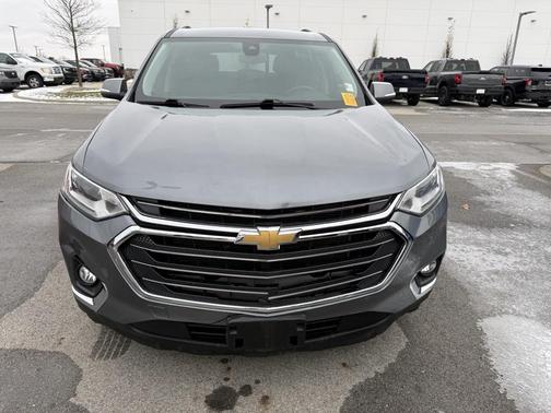 2021 Chevrolet Traverse LT Cloth