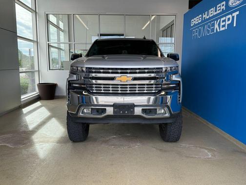Silver Ice Metallic 2021 Chevrolet Silverado 1500 LT
