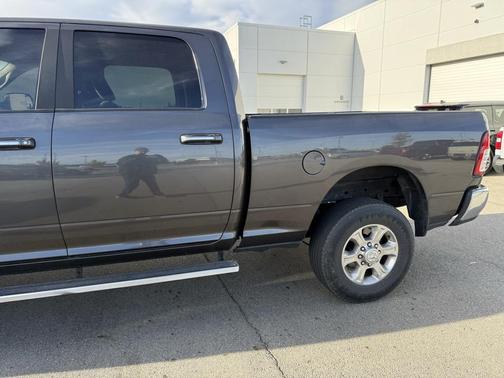 2019 RAM 2500 Big Horn Crew Cab 4x4 6'4' Box