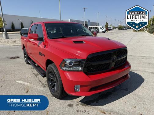 2017 RAM 1500 Night Crew Cab 4x4 5'7' Box