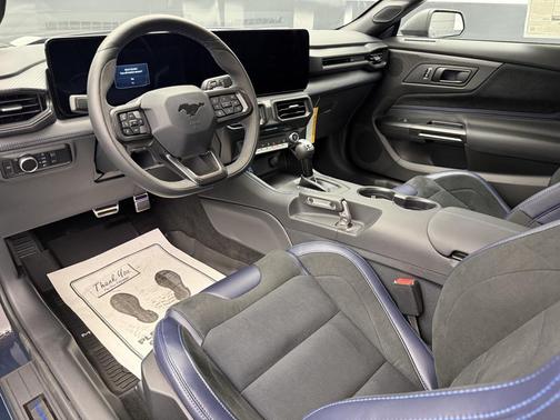 2025 Ford Mustang Dark Horse Fastback