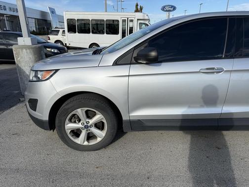 2018 Ford Edge SE