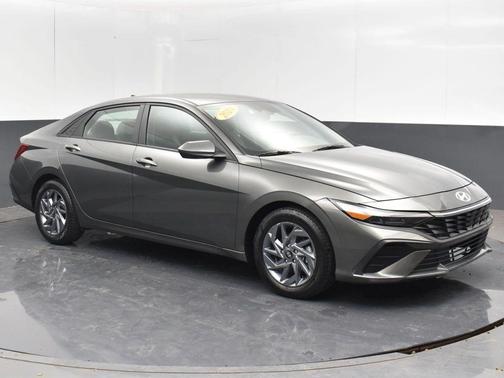 Amazon Gray 2024 Hyundai ELANTRA SEL