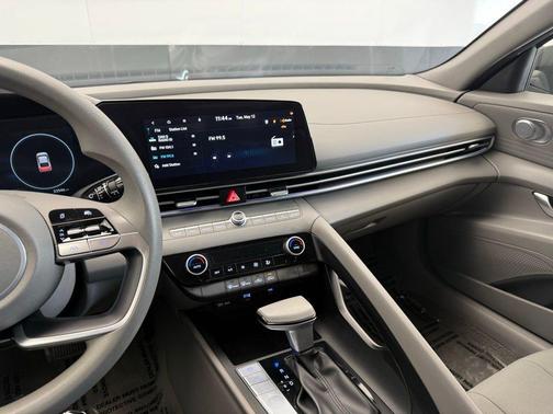 Amazon Gray 2024 Hyundai ELANTRA SEL