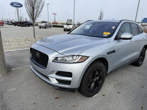 2019 Jaguar F-PACE 25t Premium