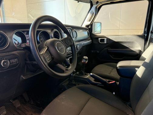 Black Clearcoat 2018 Jeep Wrangler Unlimited Sport