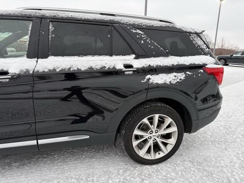 2022 Ford Explorer Platinum