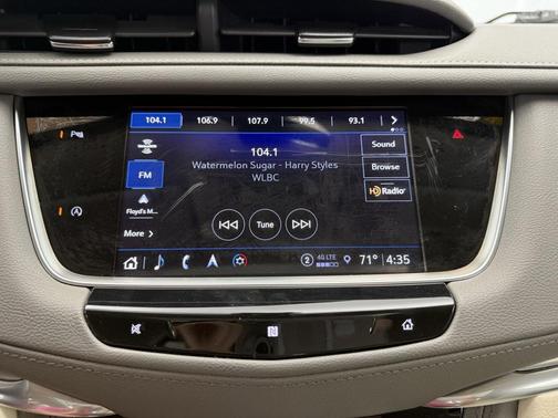 2021 Cadillac XT5 Premium Luxury