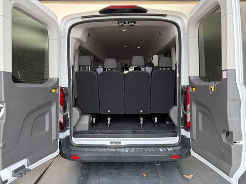 2024 Ford Transit-350 XLT