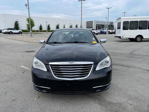 2012 Chrysler 200 Limited